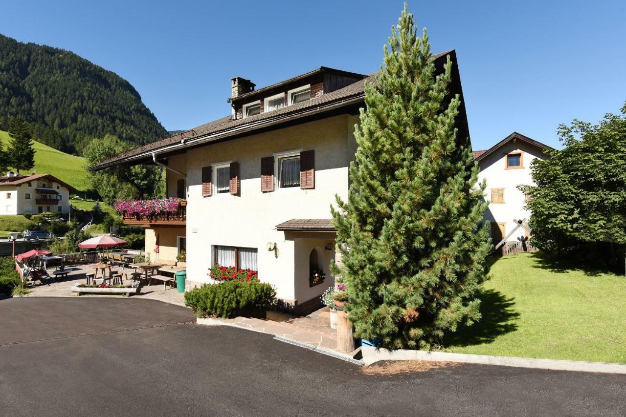 Hotel Garni Vanadis Ortisei Ngoại thất bức ảnh